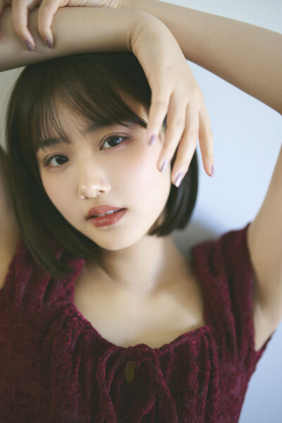 原菜乃華、『日常』を詰め込んだ4月始まりカレンダー発売!「『普段の原菜乃華』を撮ってもらいました」