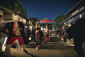 なにわ男子・長尾謙杜、50周年を迎えた東映太秦映画村アンバサダーに就任!「100年に及ぶ歴史の魅力を少しでも皆さんに…」