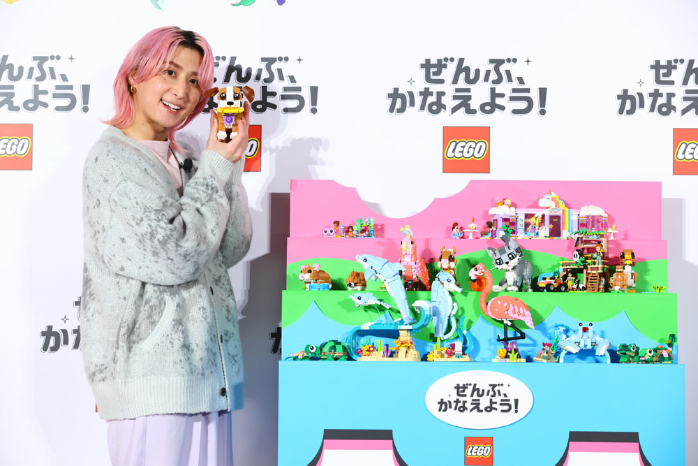 Snow Man・佐久間大介、飼っている保護猫2匹が「僕の母親みたいに…」！お気に入りどうぶつレゴは…