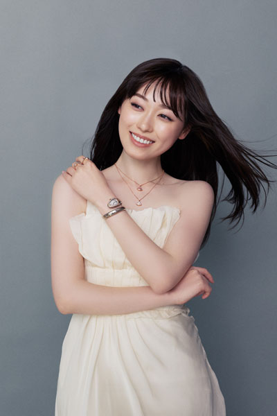 福原遥 ブルガリのアンバサダーに就任!「ブルガリのジュエリーのように、幸せ感をもたらすことのできる、内なる魅力をたずさえ…」