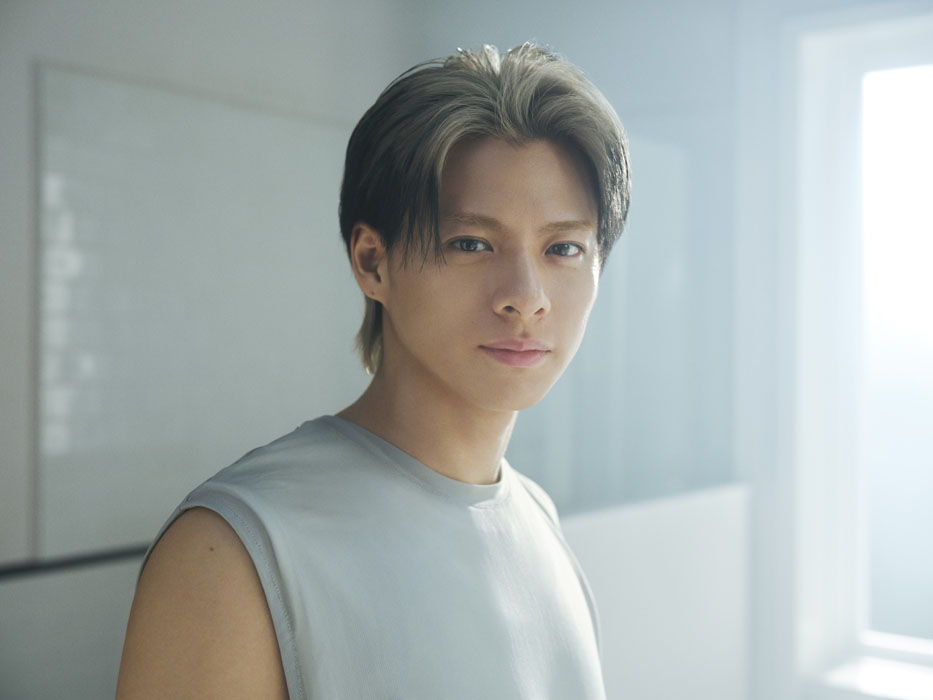 Number_i・平野紫耀、強いまなざしで前を見据える新CM！朝のルーティーンは…！新しい環境で頑張る人へメッセージも