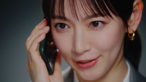 吉岡里帆、チョコレート効果は仕事中の“おやつ”ではなく“必需品”であることを社員に力説!この春挑戦したい事は…