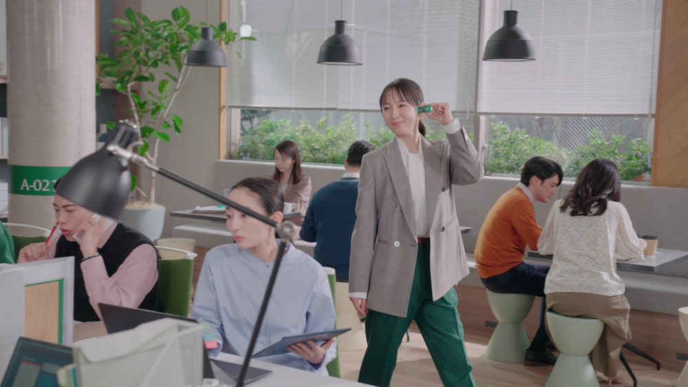 吉岡里帆、チョコレート効果は仕事中の“おやつ”ではなく“必需品”であることを社員に力説!この春挑戦したい事は…