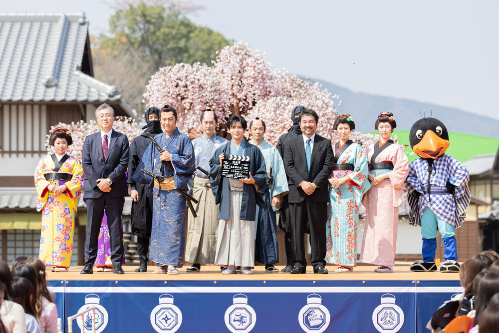 なにわ男子・長尾謙杜、太秦サポーター就任「若い世代から時代劇を盛り上げて…」！”江戸時代の京”の町並みを着物姿で練り歩き