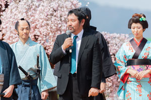 なにわ男子・長尾謙杜、太秦サポーター就任「若い世代から時代劇を盛り上げて…」!”江戸時代の京”の町並みを着物姿で練り歩き