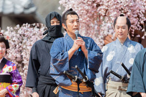 なにわ男子・長尾謙杜、太秦サポーター就任「若い世代から時代劇を盛り上げて…」!”江戸時代の京”の町並みを着物姿で練り歩き