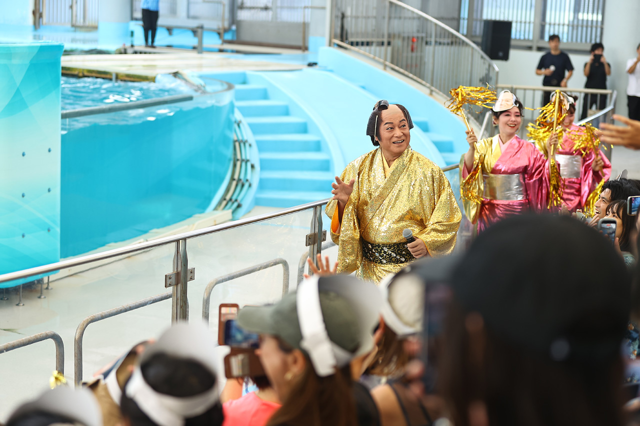 松平健『マツケンまみれまみれ島 夏の陣』は「一緒にマツケンのリズムで楽しんでもらえたら」1