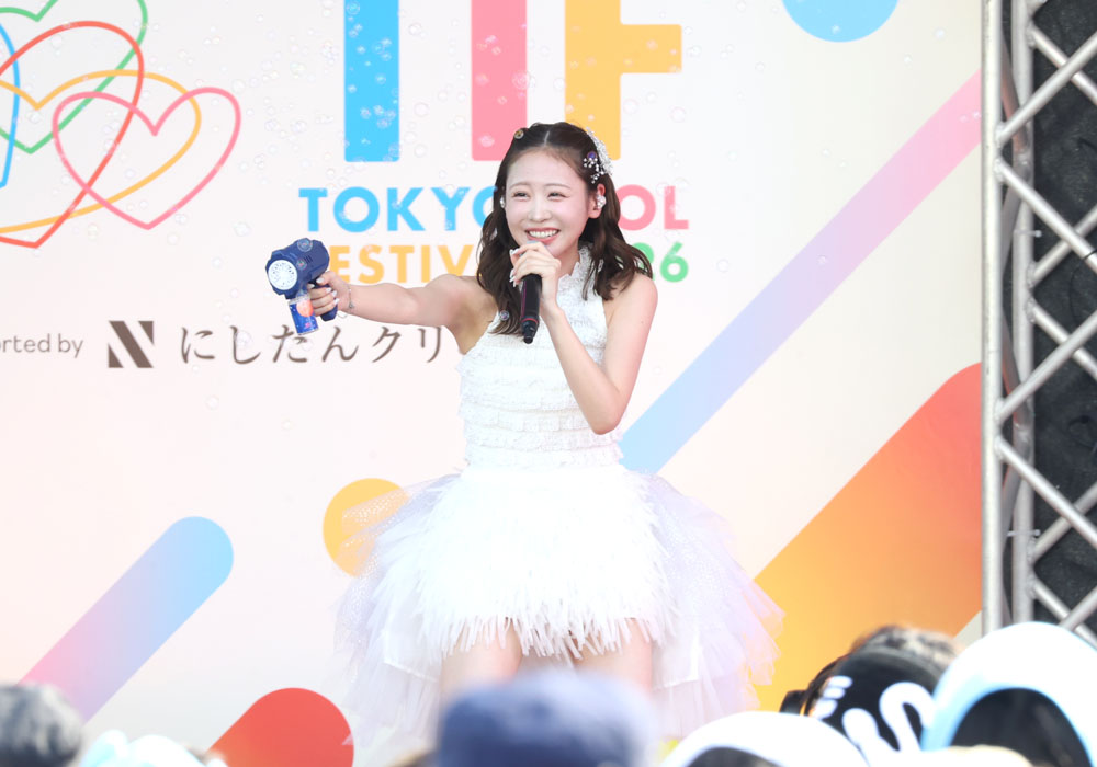 【TIF2026】ふるっぱー櫻井優衣ソロ出場！バブルガンの泡が顔にかかるハプニング！体制崩して「オットット」KAWAII百面相