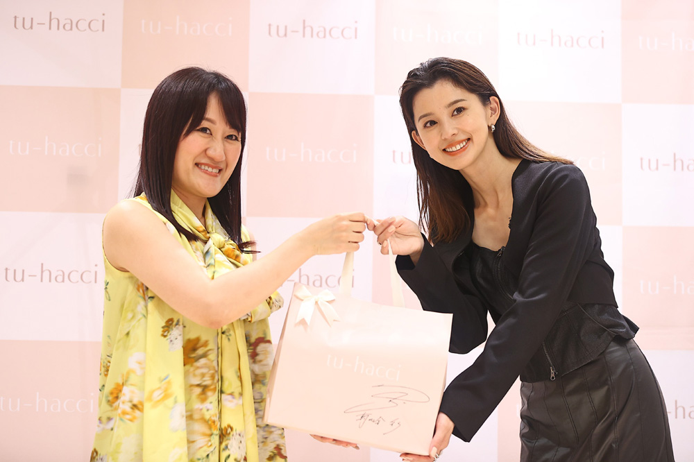 朝比奈彩 産後の客に第2子出産の自身重ね「お気持ちが分かる」!tu-hacci 1日店長就任10