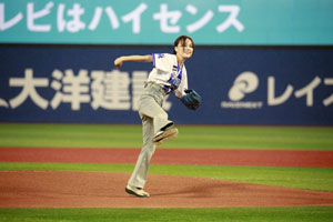 相川七瀬、始球式に登板も2年連続ノーバン投球ならず!“相川七瀬軍団”で挑んだガチリレーバトルでは「diana」に惜敗