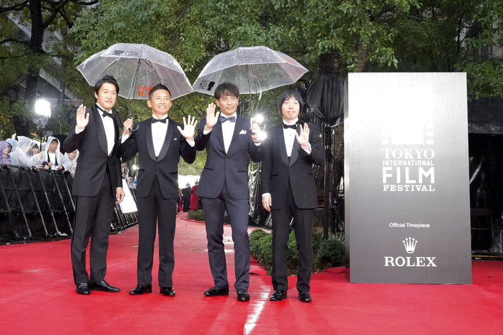 宮本恒靖会長、「⼤会期間中の代表チームの⼼の変化など…」！サッカー⽇本代表映画で【東京国際映画祭レッドカーペット】